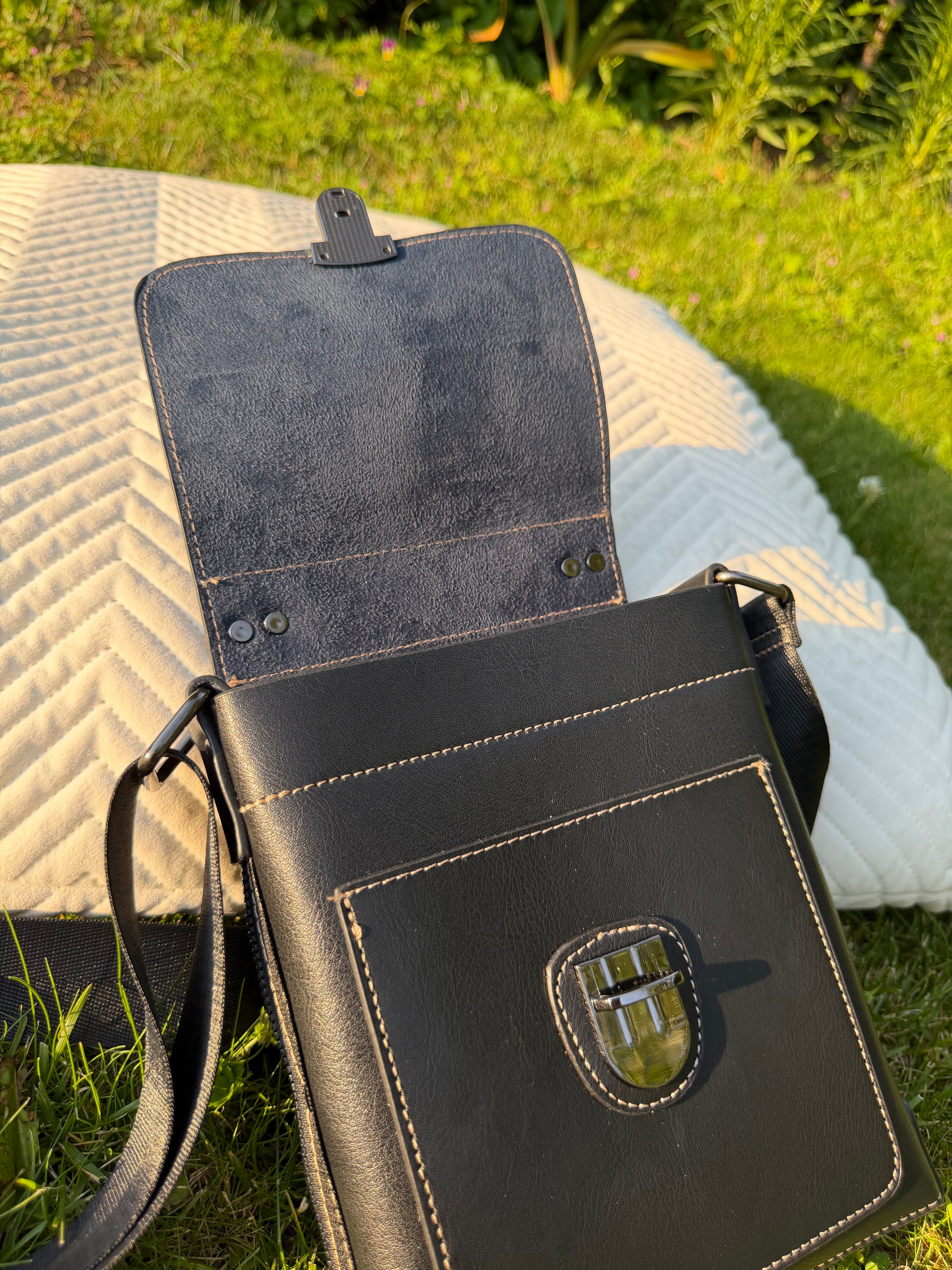 Structured Crossbody